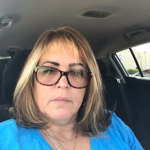 Meet your Posher, Milagos - Picture 1 of 1